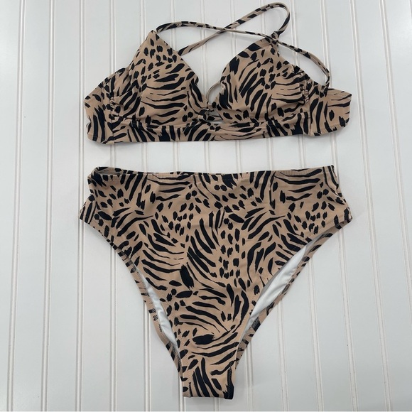 Shade & Shore Animal Print Longline Cut Out 2 Piece Bikini Size Large - Picture 2 of 11